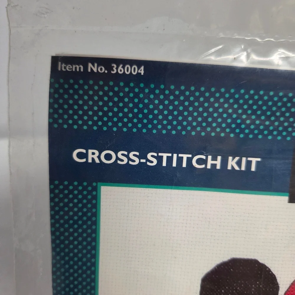 Disney Minnie Mouse In The Garden Cross Stitch Kit 36004 Mickey Unlimited